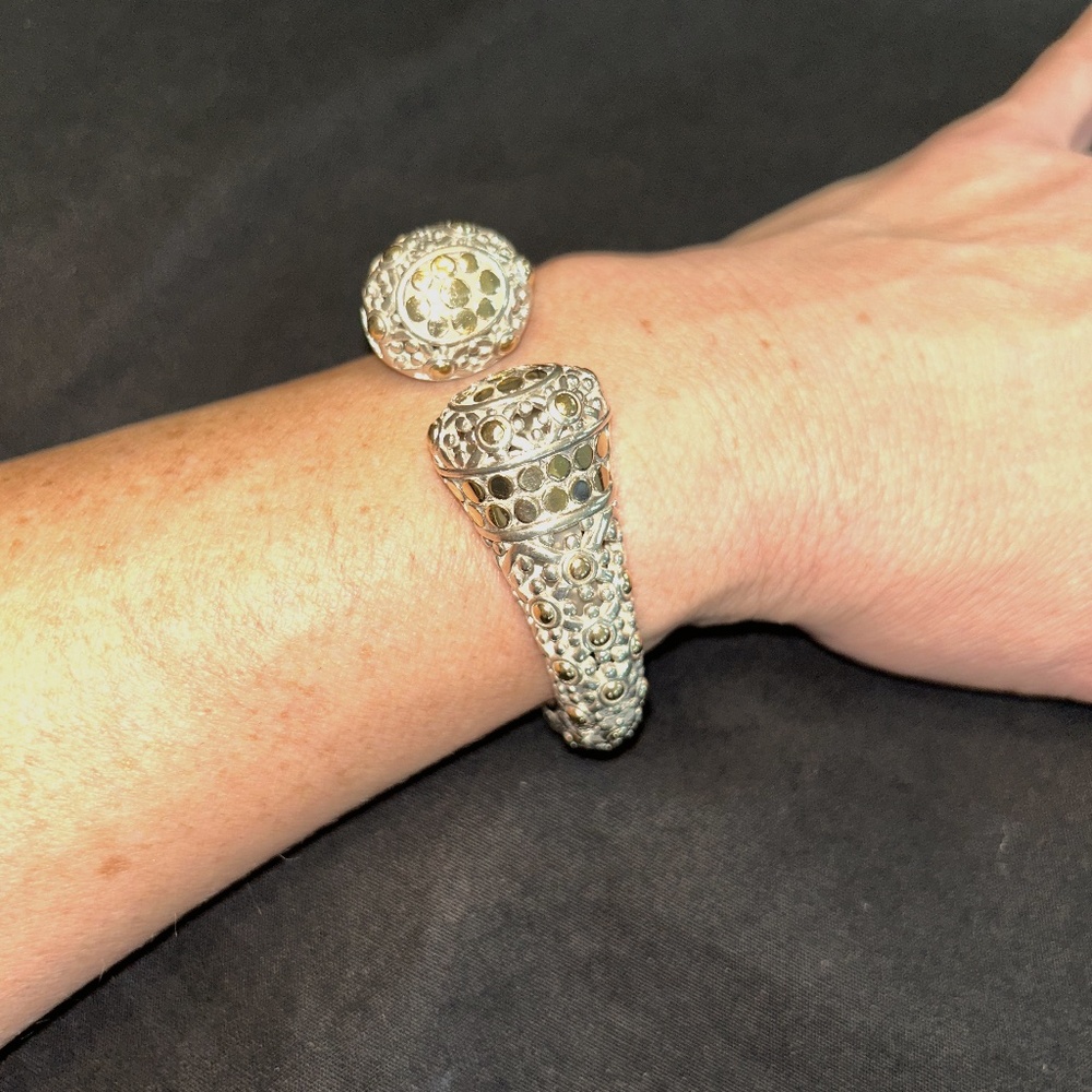 John Hardy Kick Dot Hinged Cuff